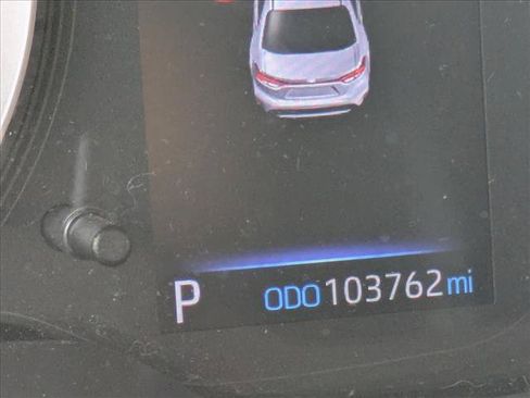 Used 2020 Toyota Corolla LE FWD image 6