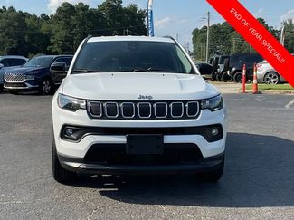 Used 2022 Jeep Compass Latitude video 2
