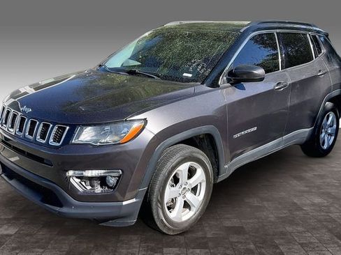 Used 2018 Jeep Compass Latitude w/ Popular Equipment Group AWD/4WD image 1