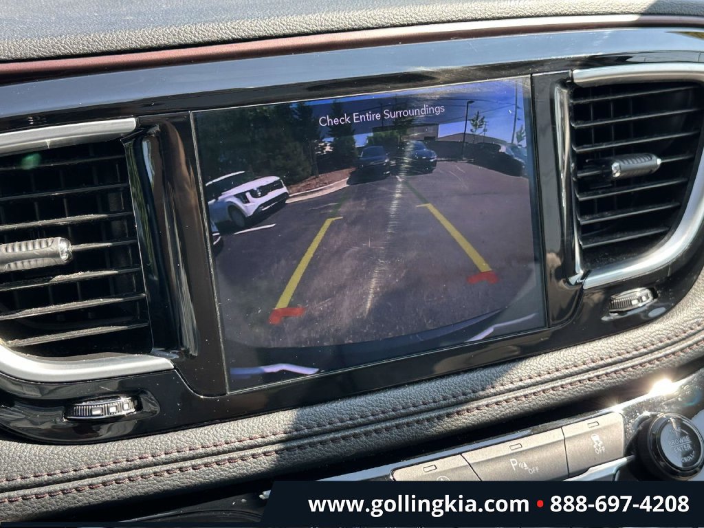 Used 2020 Chrysler Pacifica Limited FWD image 24