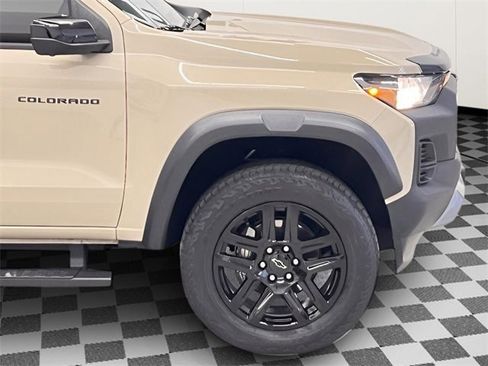 Certified 2023 Chevrolet Colorado Trail Boss w/ Technology Package image 9