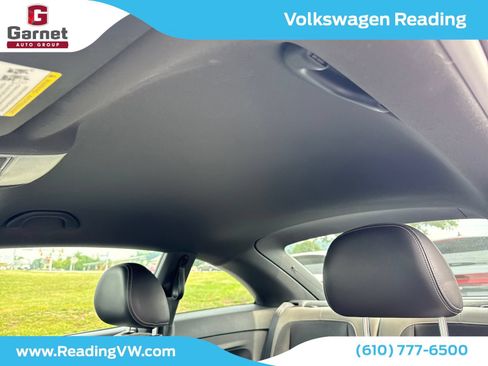 Used 2015 Volkswagen Beetle 1.8T FWD image 11