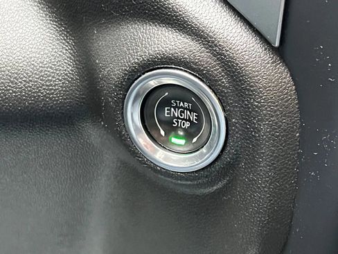 Used 2020 Chevrolet Silverado 1500 LT w/ Convenience Package image 38