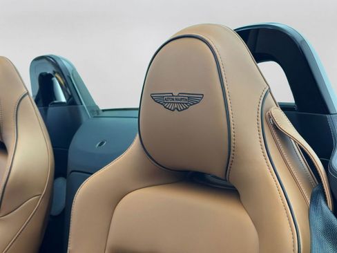 New 2026 Aston Martin V8 Vantage Convertible RWD image 5