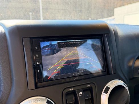 Used 2014 Jeep Wrangler Sahara w/ Connectivity Group image 24