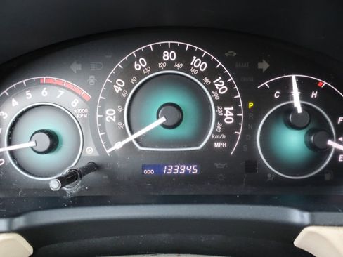 Used 2008 Toyota Solara SE image 31