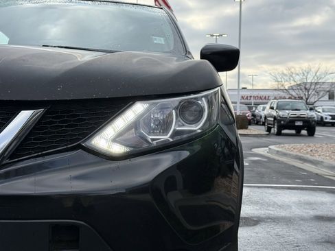 Used 2018 Nissan Rogue Sport S w/ S Appearance Package image 30