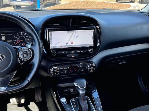 Used 2021 Kia Soul Turbo image 7