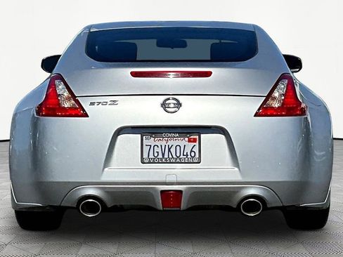 Used 2014 Nissan 370Z Coupe image 5