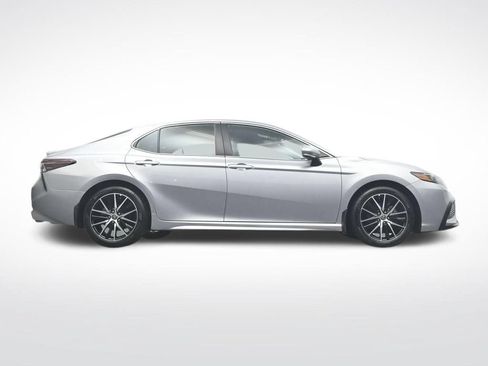 Used 2022 Toyota Camry SE FWD image 40