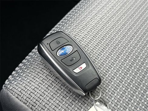 Certified 2025 Subaru Outback Premium image 29