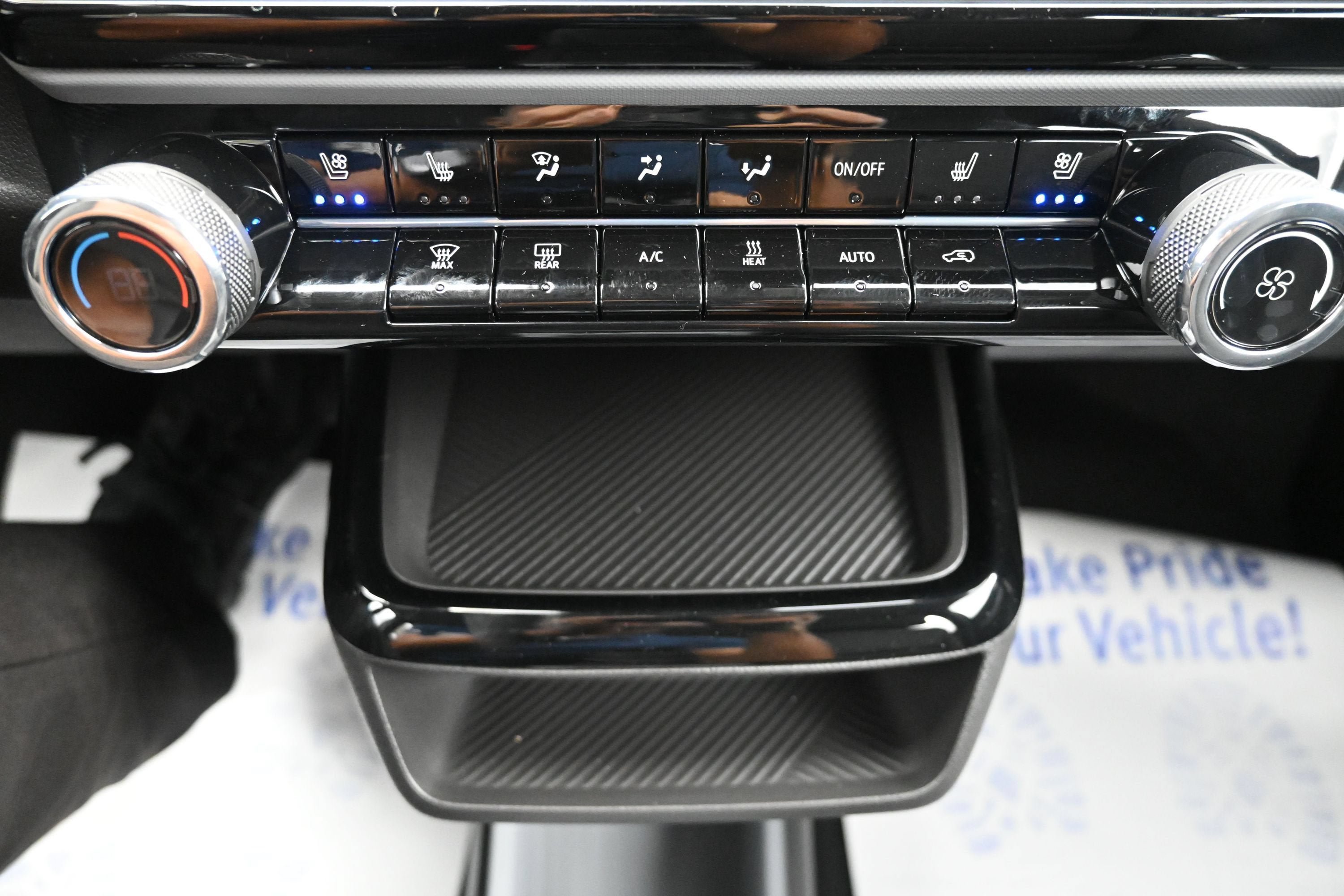 New 2027 Chevrolet Bolt LT w/ Comfort Package FWD image 22