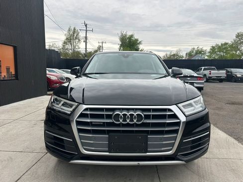 Used 2019 Audi Q5 2.0T Premium Plus w/ Premium Plus Package AWD/4WD image 2