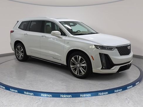 Certified 2025 Cadillac XT6 Premium Luxury w/ Platinum Package AWD/4WD image 3