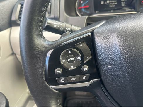 Used 2019 Honda Pilot Touring image 24