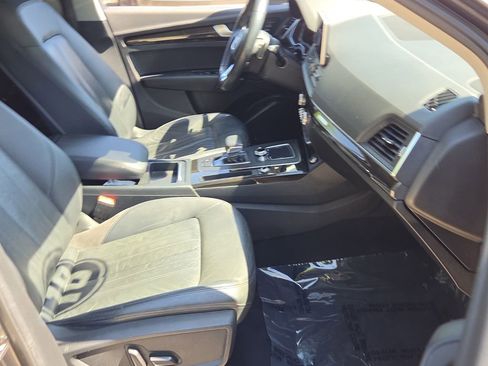 Used 2018 Audi Q5 2.0T Premium Plus w/ Premium Plus Package image 19