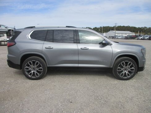 New 2026 GMC Acadia Denali Ultimate image 3