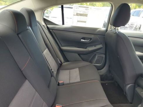 New 2025 Nissan Sentra SR w/ Trunk Package image 27