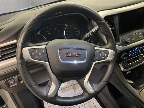 Used 2023 GMC Acadia SLE w/ Driver Convenience Package image 15