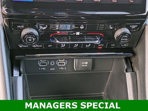 New 2025 Jeep Grand Cherokee Limited w/ Black Appearance Package image 20