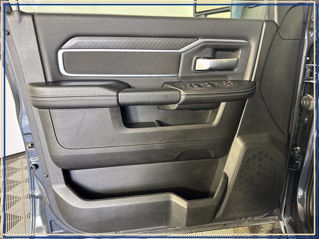 Certified 2026 RAM 2500 Big Horn AWD/4WD image 32