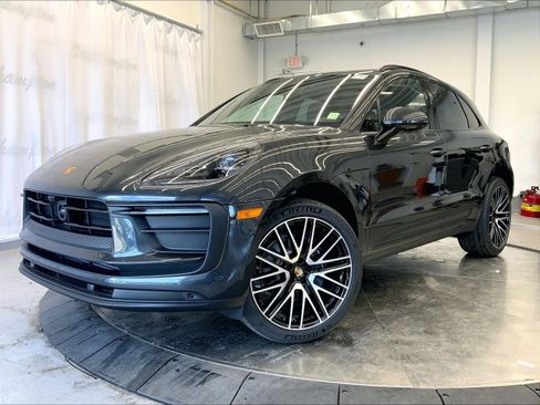 Used 2026 Porsche Macan AWD/4WD image 1