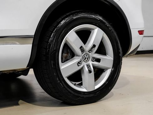 Used 2014 Volkswagen Touareg VR6 AWD/4WD image 66