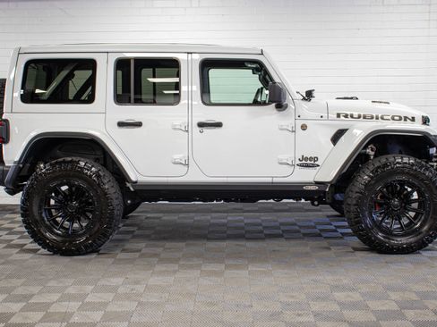 Used 2024 Jeep Wrangler Unlimited Rubicon 392 AWD/4WD image 2