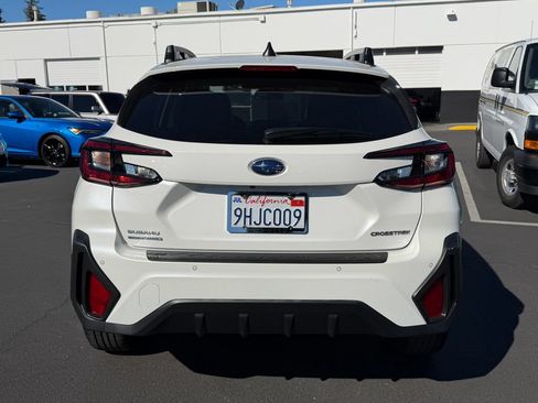 Used 2024 Subaru Crosstrek 2.5i Limited AWD/4WD image 10