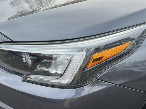 Used 2021 Subaru Outback 2.5i image 8