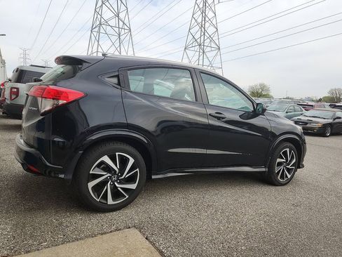 Used 2019 Honda HR-V Sport image 3