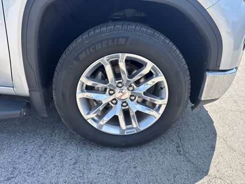 Used 2019 GMC Sierra 1500 SLT w/ SLT Premium Plus Package AWD/4WD image 12