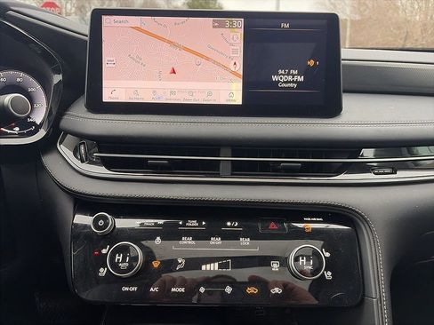 Used 2023 INFINITI QX60 Luxe w/ Cargo Package image 9