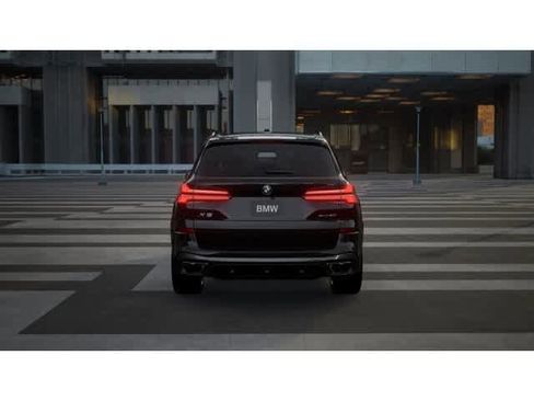 New 2026 BMW X5 xDrive40i w/ M Sport Package AWD/4WD image 5