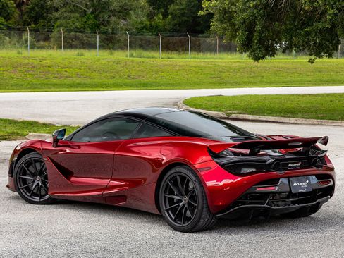 Used 2018 McLaren 720S Luxury RWD image 33