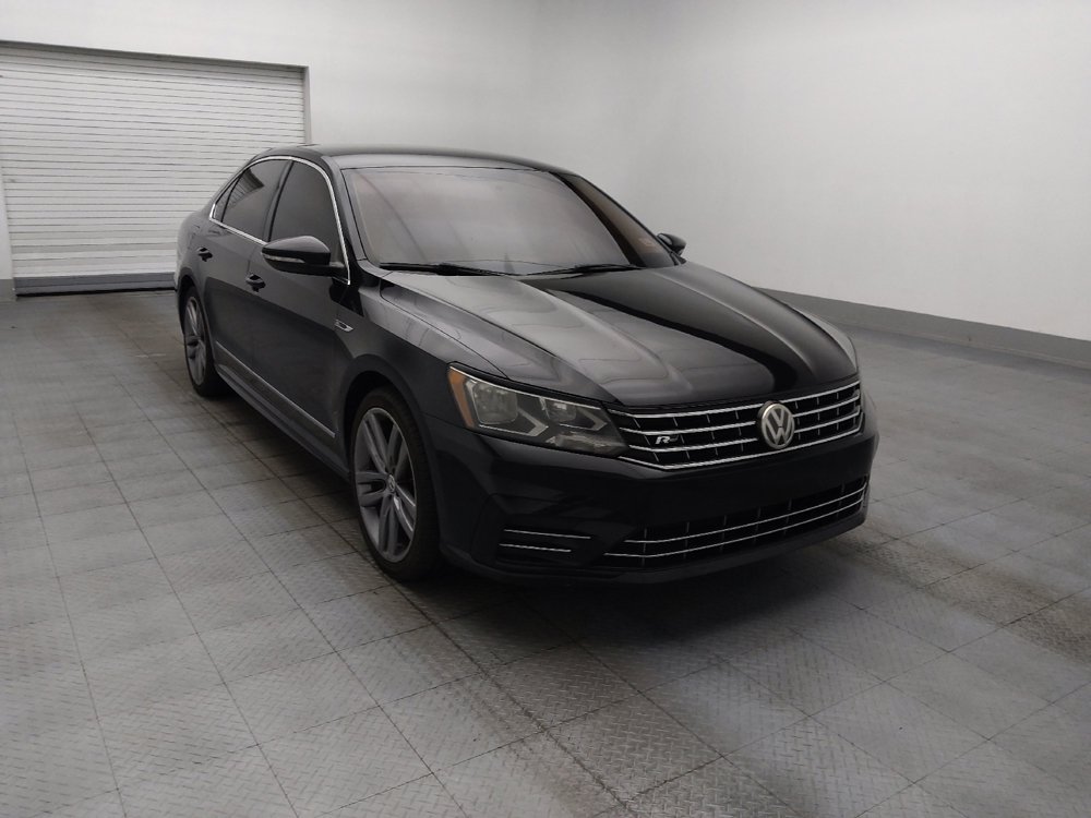 Used 2017 Volkswagen Passat 1.8T R-Line FWD image 13