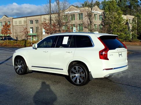 Used 2021 Volvo XC90 T8 Inscription w/ Lounge Package image 7