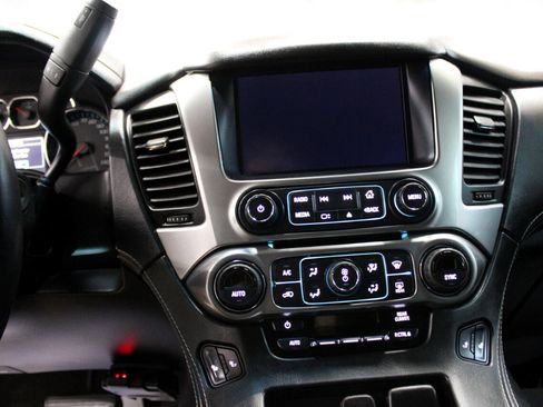 Used 2017 Chevrolet Tahoe LT image 19