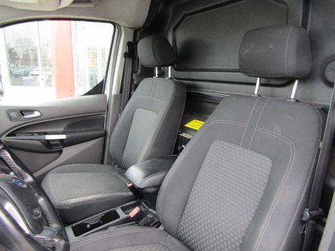 Used 2019 Ford Transit Connect XLT image 10