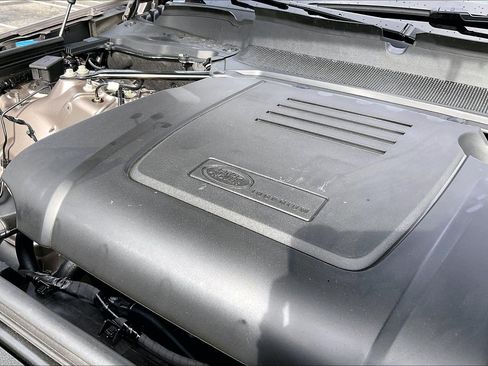 New 2026 Land Rover Discovery Dynamic SE AWD/4WD image 19