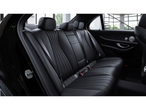 Certified 2023 Mercedes-Benz E 350 4MATIC Sedan image 35