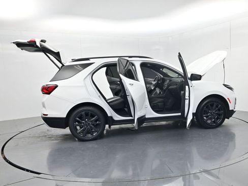 Used 2022 Chevrolet Equinox RS FWD image 57
