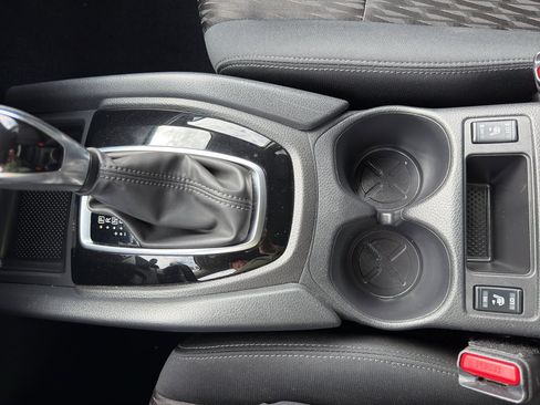 Used 2019 Nissan Rogue SV AWD/4WD image 22