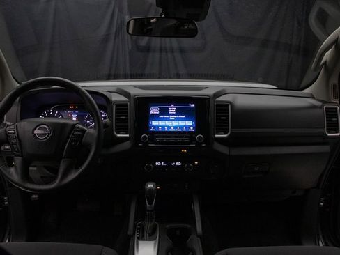 Used 2024 Nissan Frontier SV w/ SV Convenience Package image 21