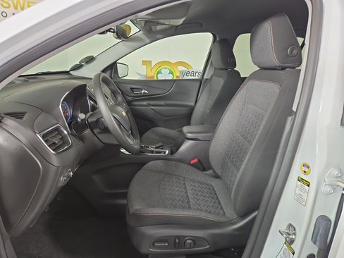 Certified 2024 Chevrolet Equinox LT FWD image 11