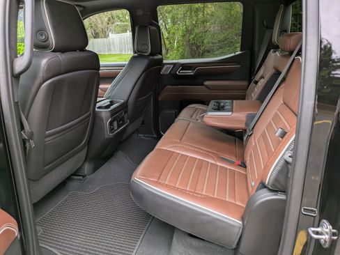 Certified 2023 GMC Sierra 1500 Denali Ultimate AWD/4WD image 29