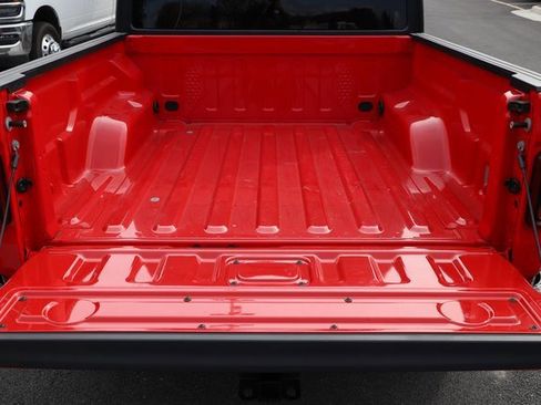 Used 2023 Jeep Gladiator Willys image 8