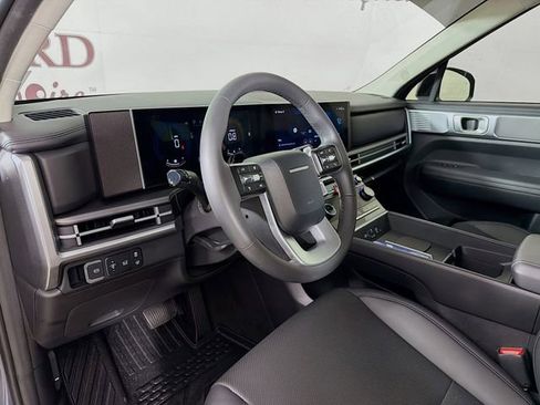 Used 2025 Hyundai Santa Fe XRT AWD/4WD image 11