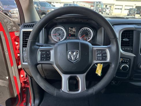 Used 2022 RAM 1500 Classic SLT image 26