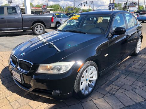 Used 2011 BMW 328i xDrive Sedan AWD/4WD image 6